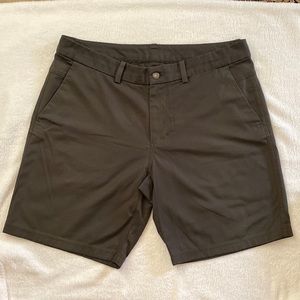 Lululemon classic-fit short 8”